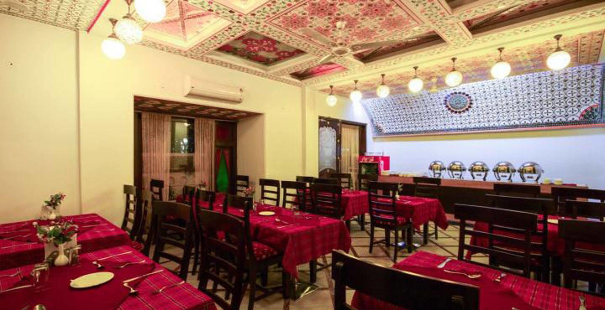 Nahargarh Haveli Hotel Jaipur Bagian luar foto