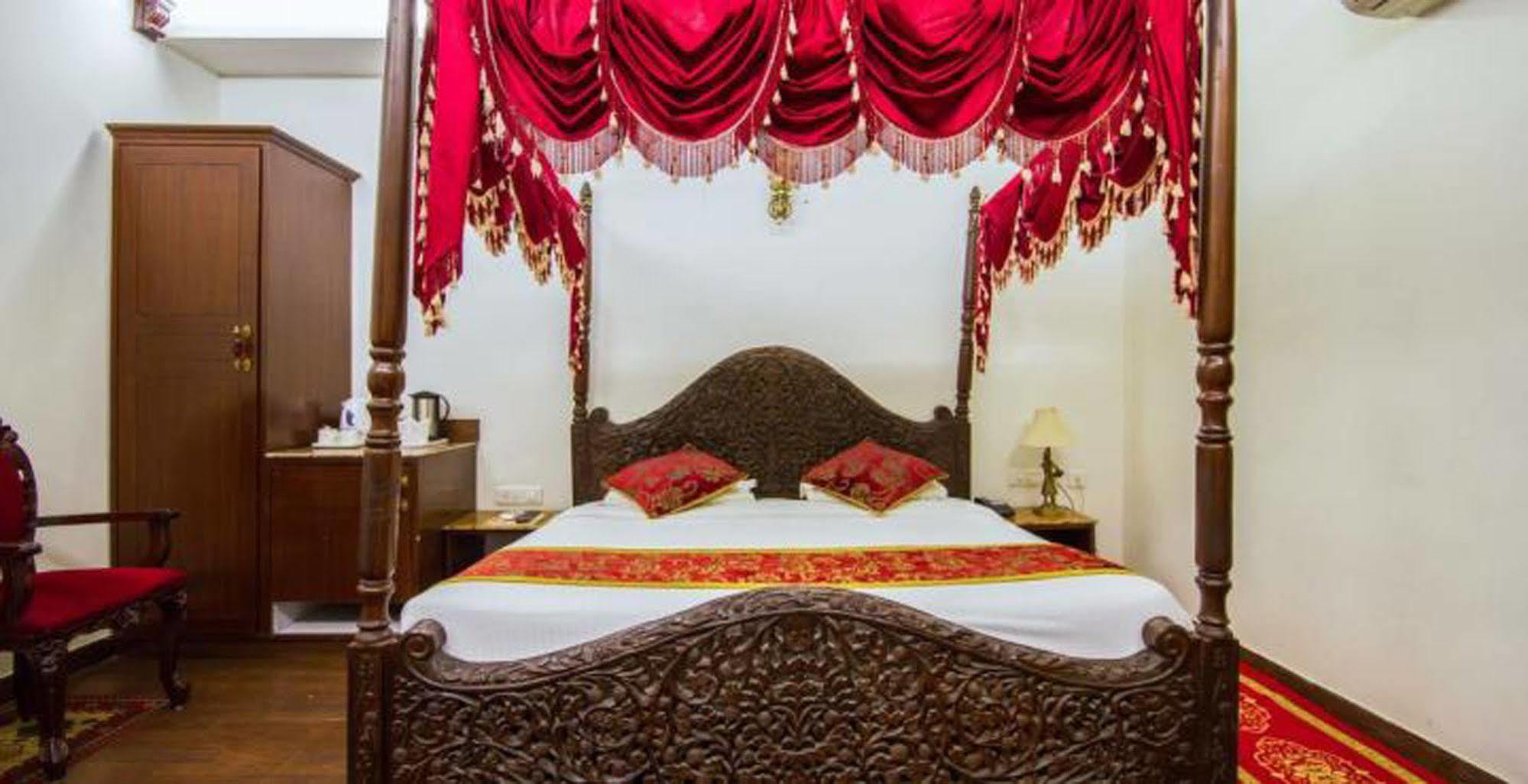 Nahargarh Haveli Hotel Jaipur Bagian luar foto